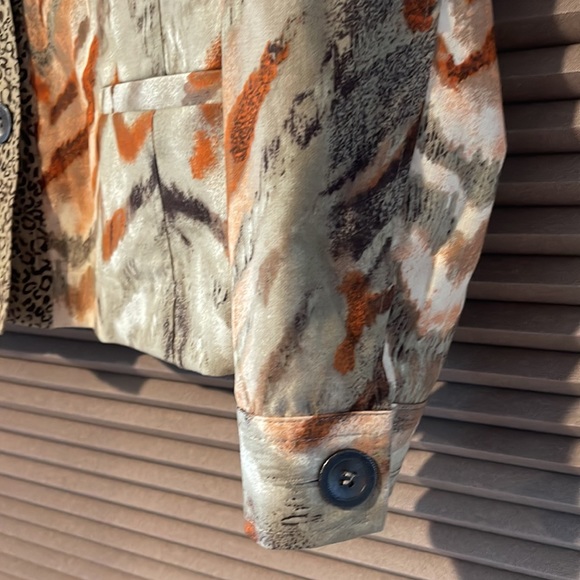 Chicos animal print jacket size 1 - Picture 6 of 11